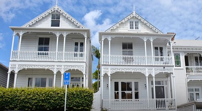 Villas in Auckland central
