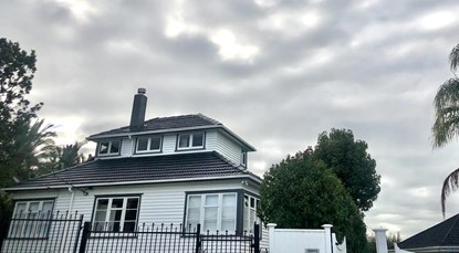House on street of North Shore Auckland