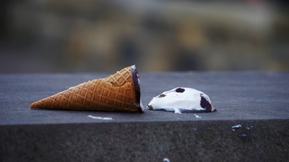 Ice cream fallen off the cone